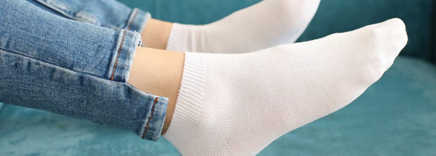 Kaos Kaki Pendek Wanita