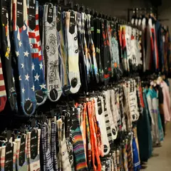Cara Memilih Kaos Kaki Grosir yang Laris dan Menguntungkan