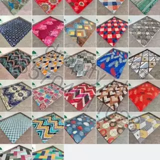 Keset Lantai Motif Geometris Mix