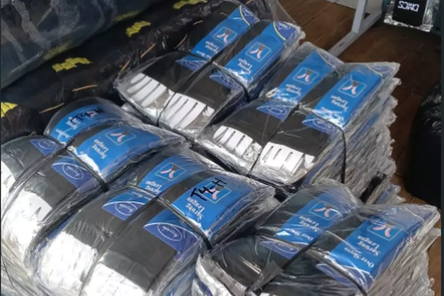 Kabar dari Sukabumi: satu bal manset 20 kg sudah diterima pelanggan grosir