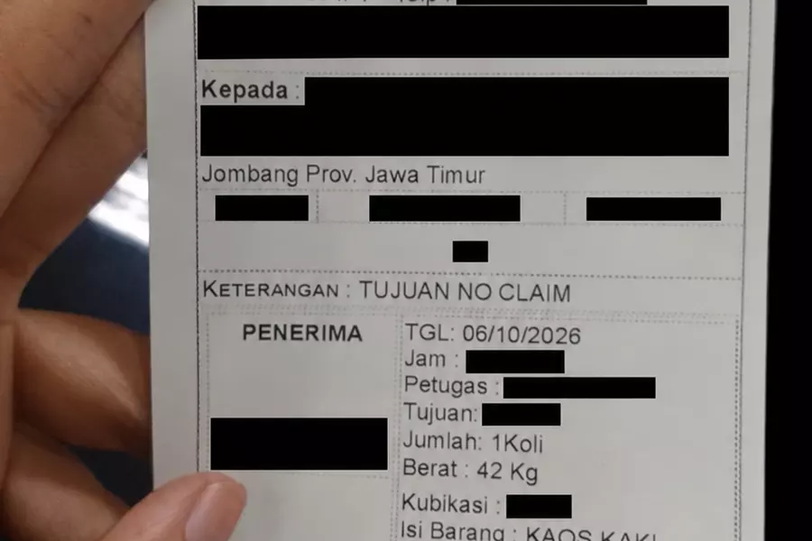 Dua kiriman Dropify dalam satu hari: kaos kaki 42 kg ke Jombang, pakaian 136 kg ke Kudus