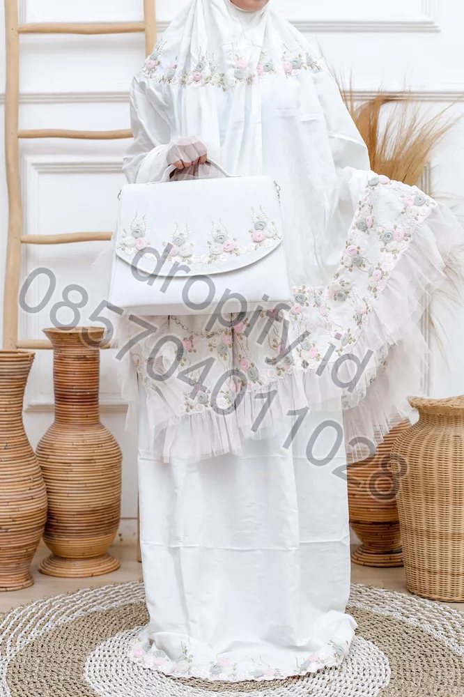 Mukena Alisya